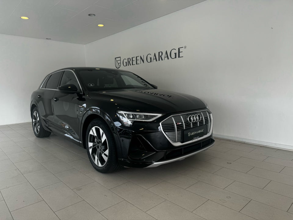 Audi e-tron 55 S-line quattro 5d