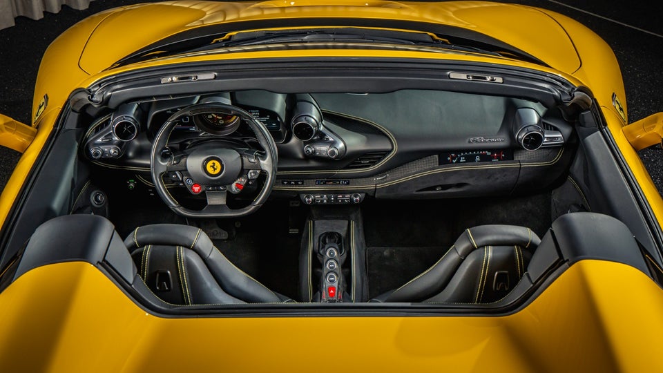 Ferrari F8 Spider 3,9 DCT 2d