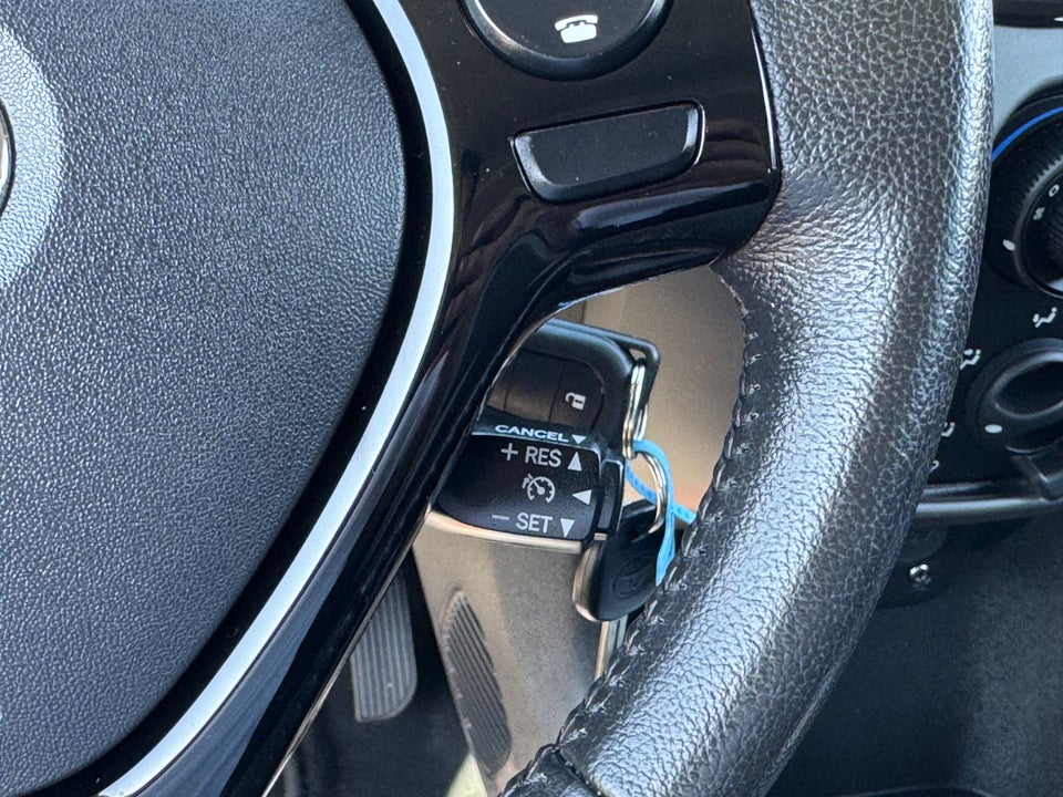 Toyota Aygo 1,0 VVT-i x-play 5d