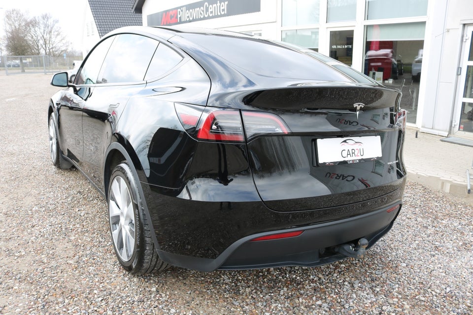 Tesla Model Y Long Range AWD 5d