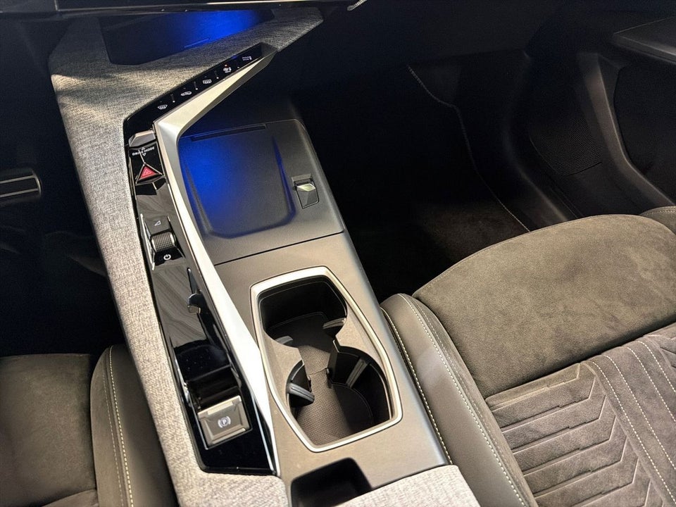 Peugeot e-5008 77 GT 7prs 5d