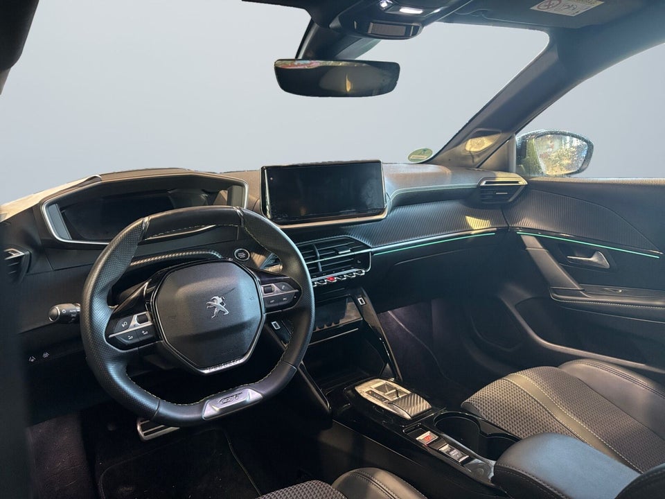 Peugeot e-208 50 GT Pack 5d