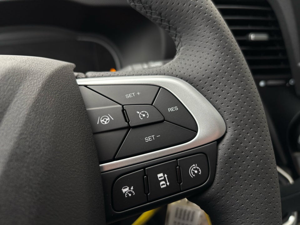 Iveco Daily 3,0 35S18 4100mm Box m/lift AG8