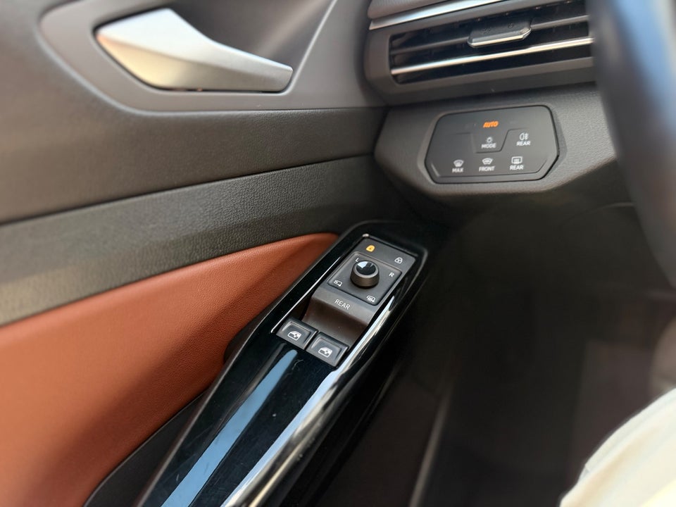 VW ID.4 77 1ST Pro 5d