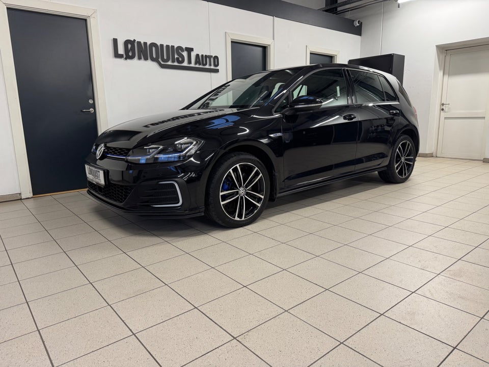 VW Golf VII 1,4 GTE DSG 5d