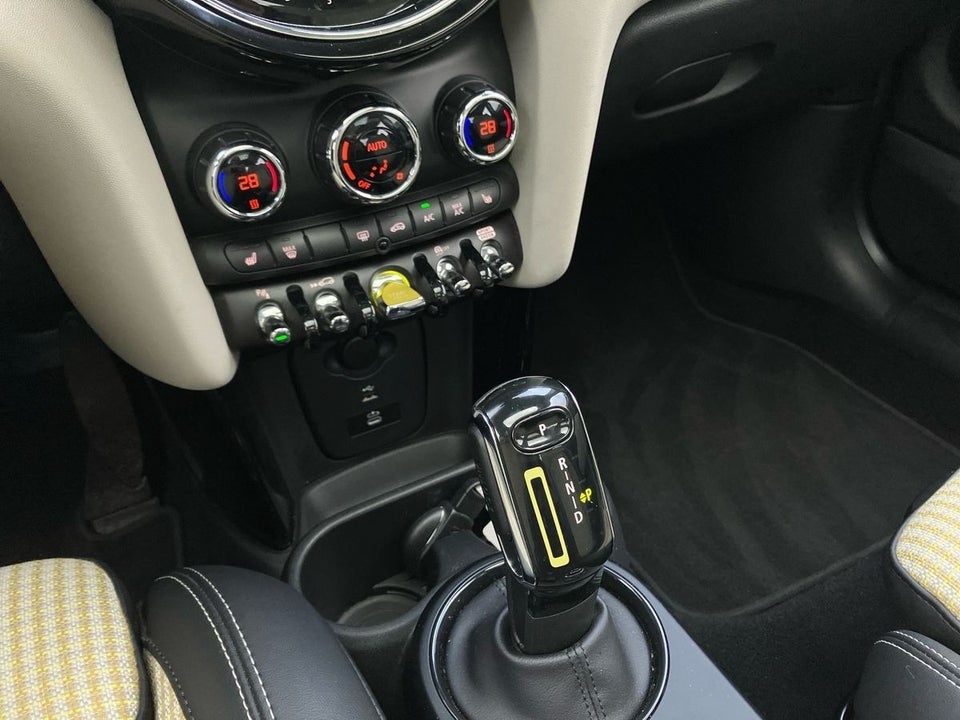 MINI Cooper SE Camden Edition 3d