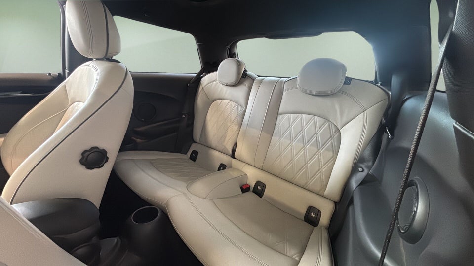 MINI Cooper SE Camden Edition 3d