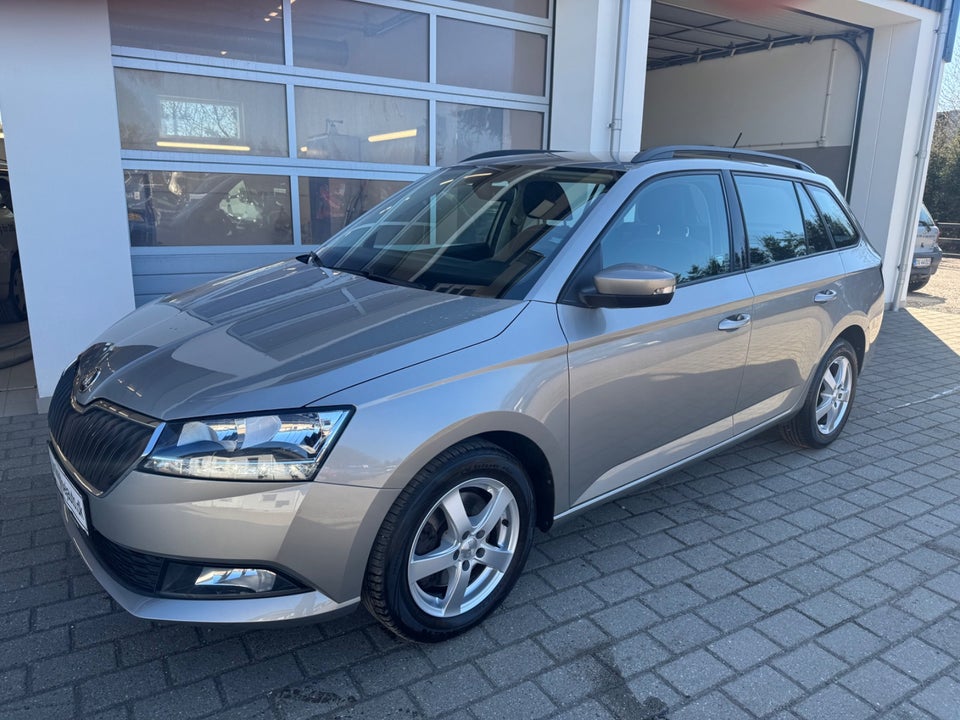Skoda Fabia 1,0 TSi 110 Ambition Combi DSG 5d