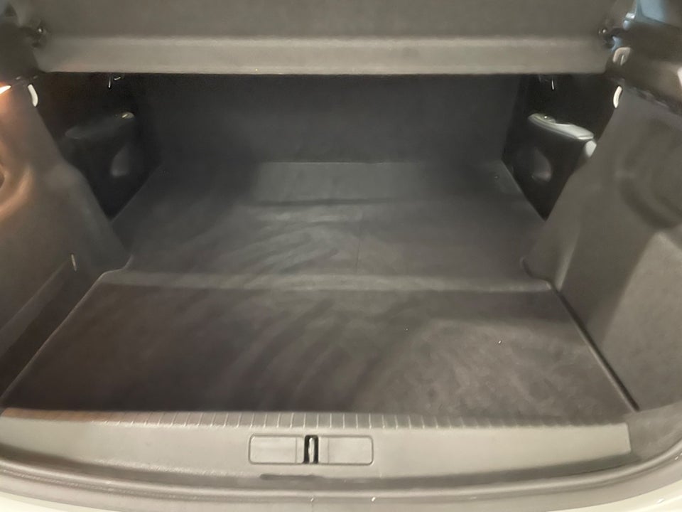 Peugeot 208 Kofferraumwanne + Kofferraummatte Check