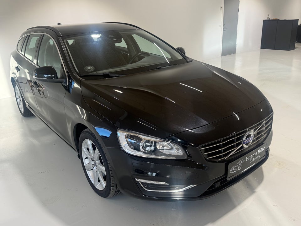 Volvo V60 2,0 D3 150 Momentum aut. 5d