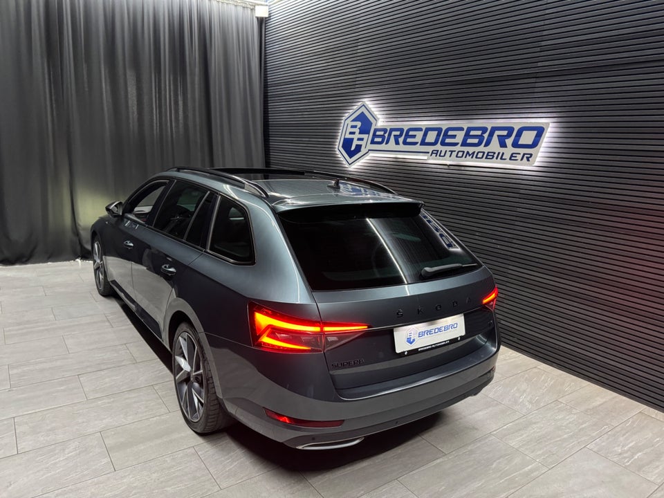 Skoda Superb 1,4 TSi iV Sportline Combi DSG 5d