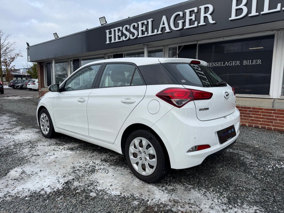 Hyundai i20 1,25 Trend 5d