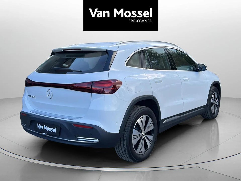 Mercedes EQA250 Progressive 5d