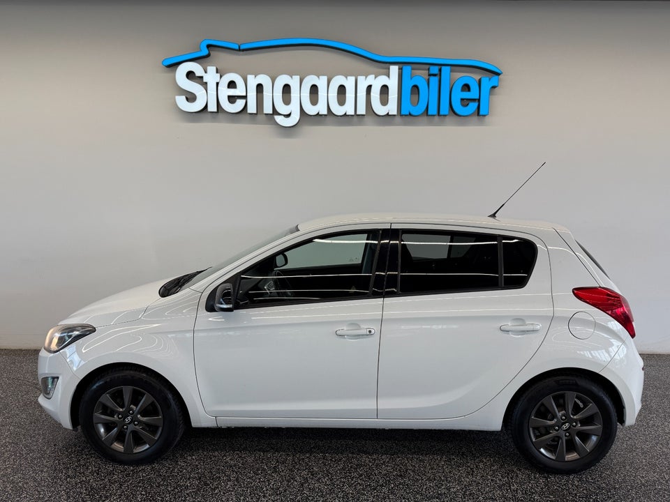 Hyundai i20 1,25 Classic XTR 5d