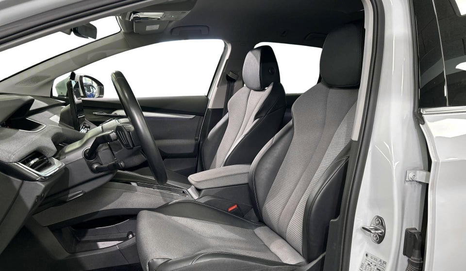 Skoda Enyaq 80 iV Loft 5d