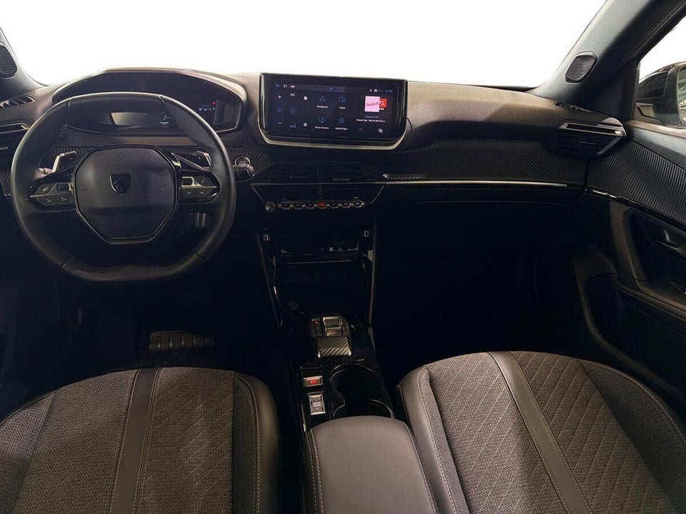 Peugeot 2008 1,2 PureTech 130 First Selection EAT8 5d