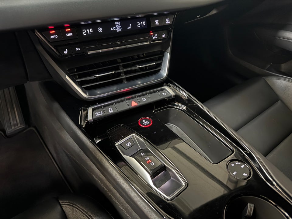 Audi e-tron GT quattro 4d