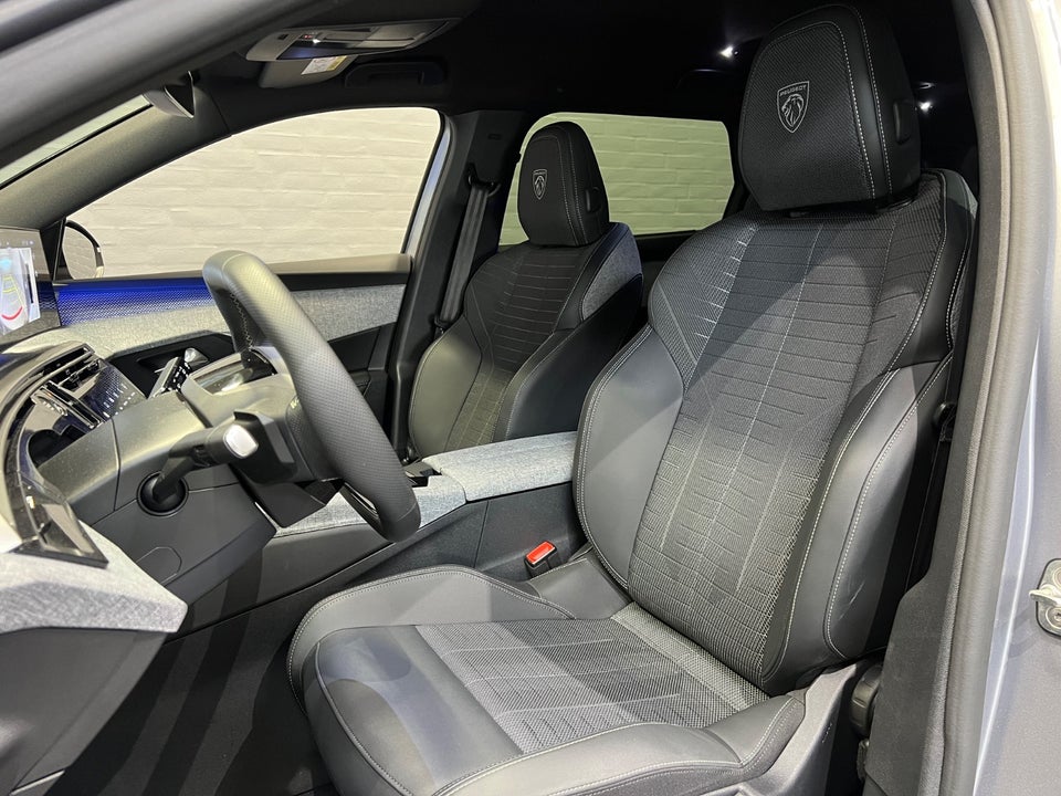Peugeot e-5008 77 GT 7prs 5d