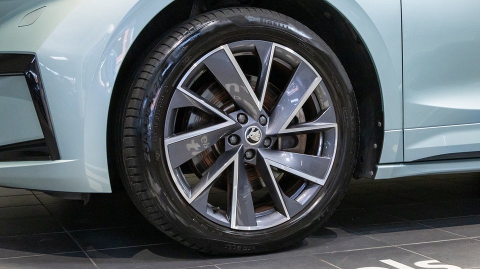 Skoda Enyaq 80x iV Sportline 5d