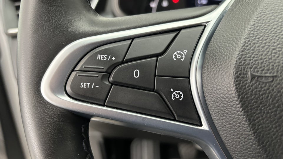 Renault Clio V 1,0 TCe 90 Intens 5d