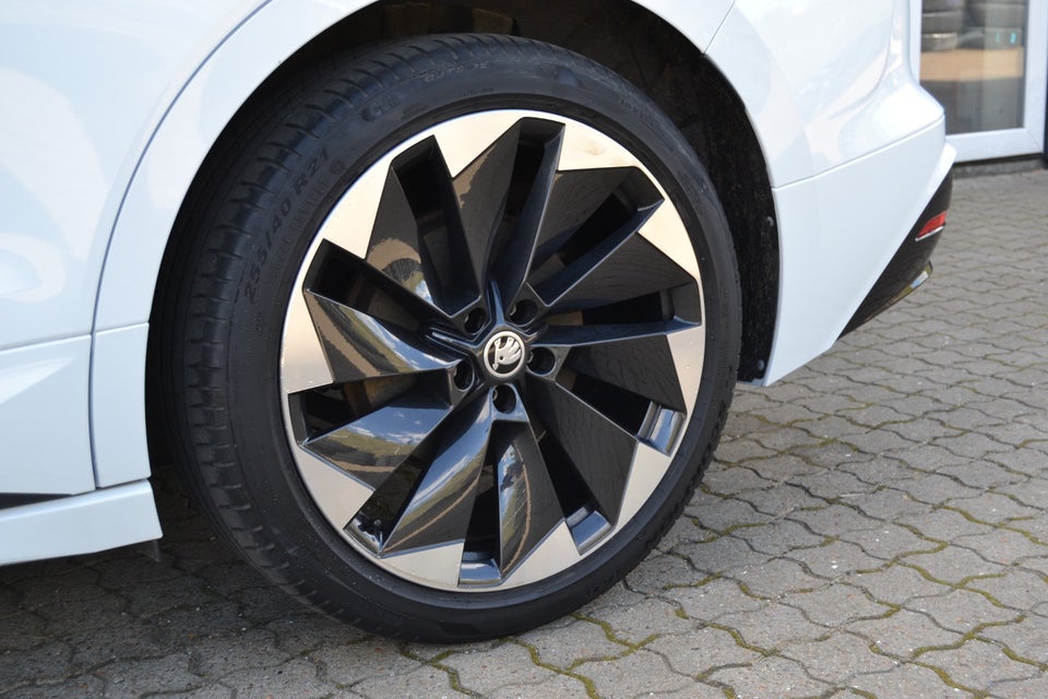 Skoda Enyaq 80 iV Sportline 5d