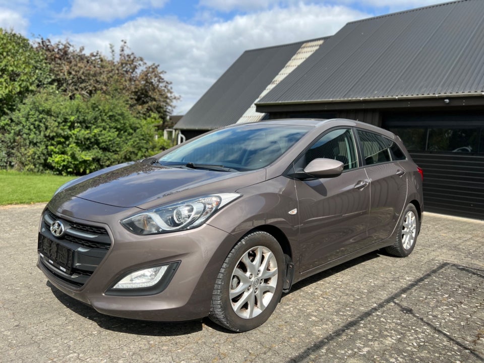 Hyundai i30 1,6 CRDi 110 Active+ CW 5d