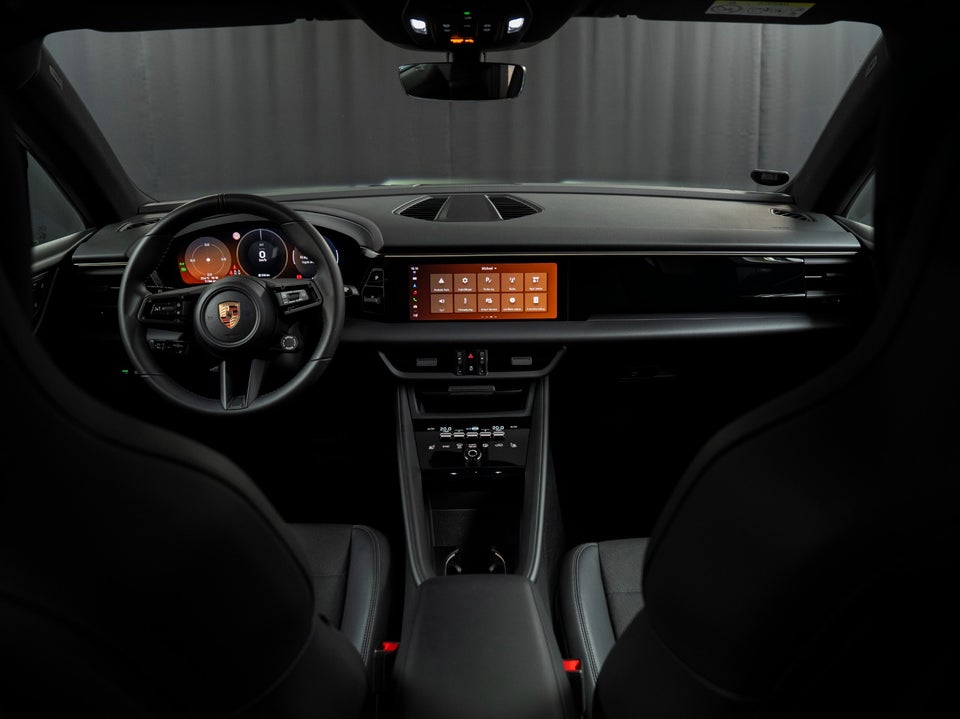 Porsche Macan 5d