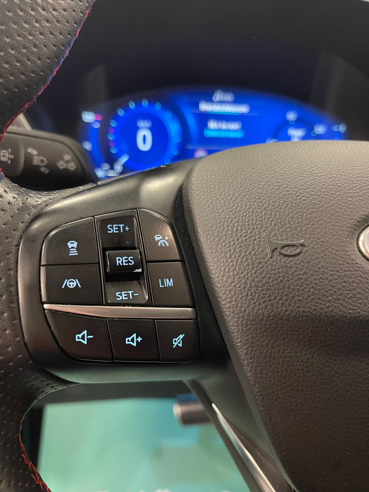 Ford Kuga 2,5 PHEV ST-Line X CVT 5d