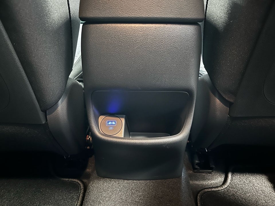 Hyundai Kona 39 EV Essential 5d