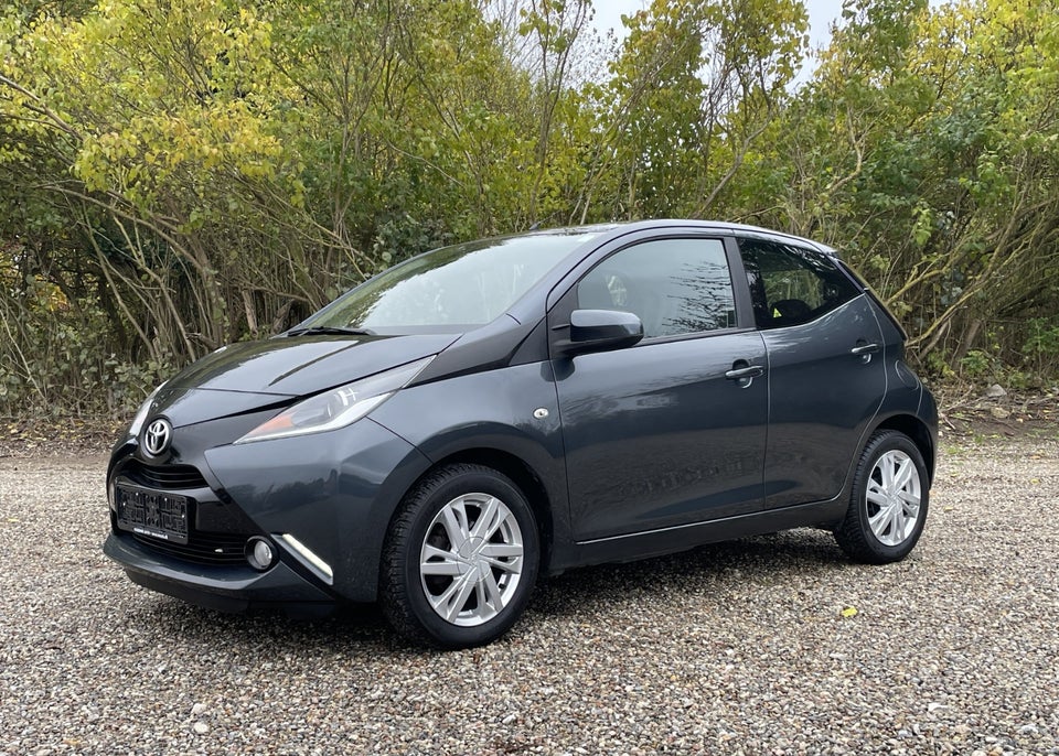 Toyota Aygo 1,0 VVT-i x-touch 5d
