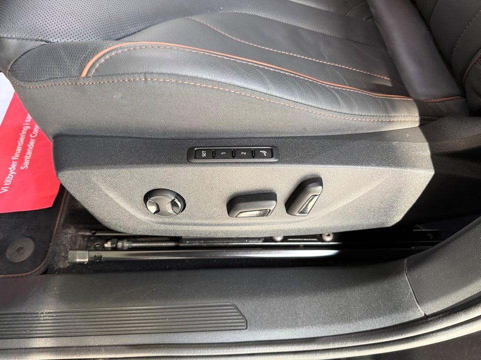 Skoda Enyaq 80 iV Suite 5d