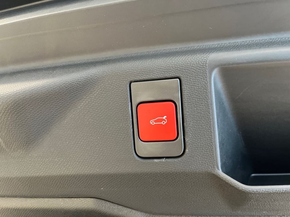 Peugeot e-5008 77 GT Pack 7prs 5d