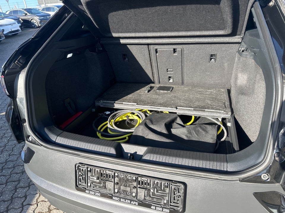 VW ID.4 77 Top Sport 5d