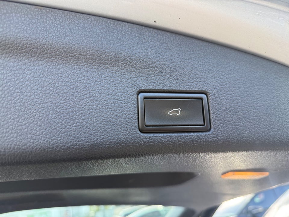 VW Sharan 2,0 TDi 140 Comfortline DSG BMT 5d