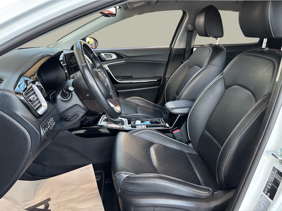 Kia XCeed 1,6 PHEV Upgrade DCT 5d