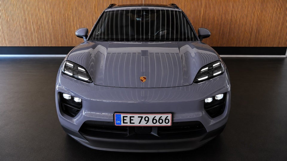 Porsche Macan 4 5d