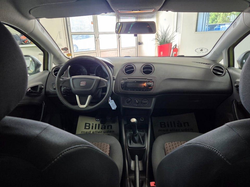 Seat Ibiza 1,4 16V Reference SC 3d