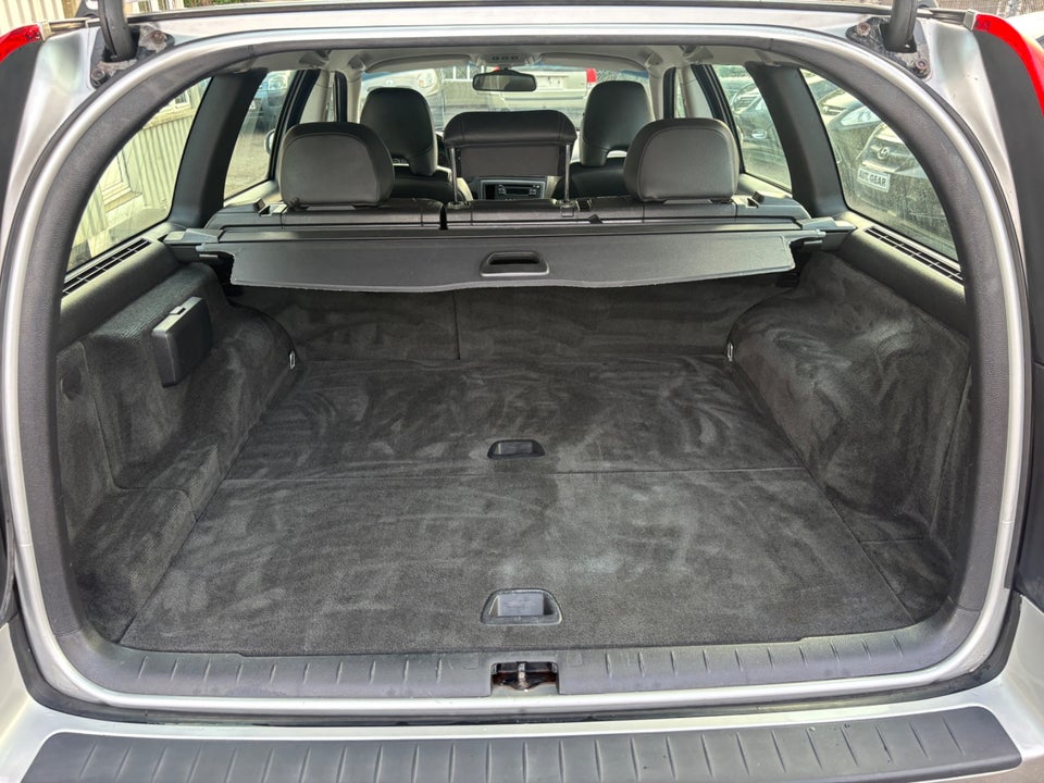 Volvo V70 2,4 140 5d