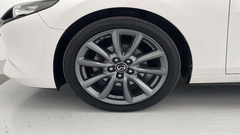 Mazda 3 2,0 e-SkyActiv-G 150 Sky aut. 5d