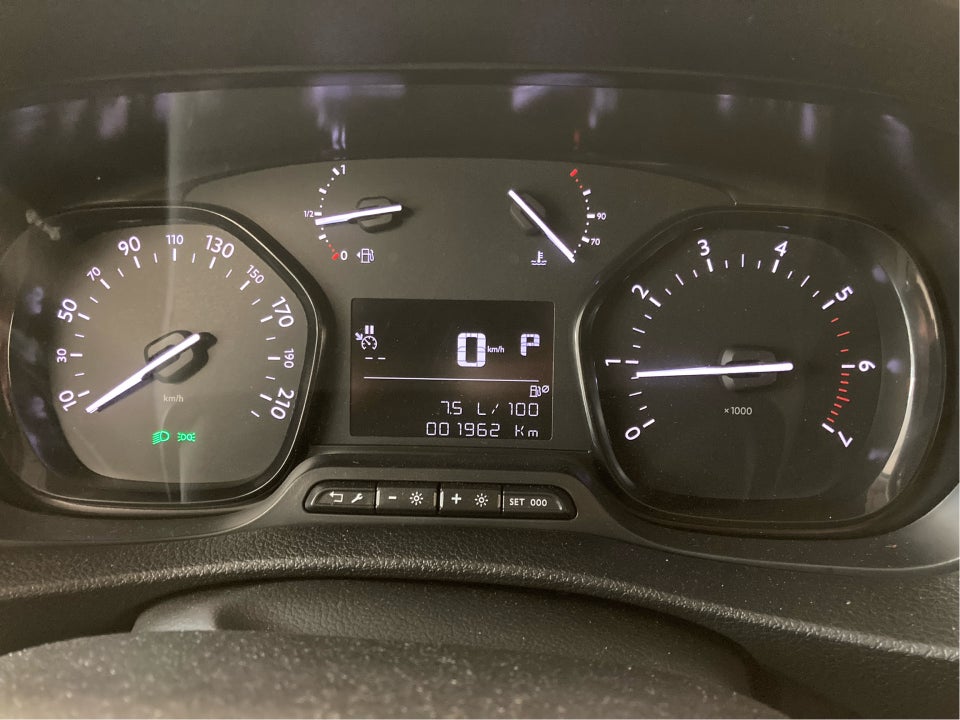 Toyota ProAce 2,0 D 144 Long Comfort Master aut. 4d