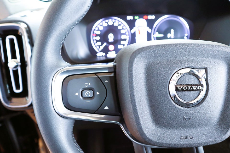 Volvo XC40 1,5 T4 ReCharge Inscription aut. 5d
