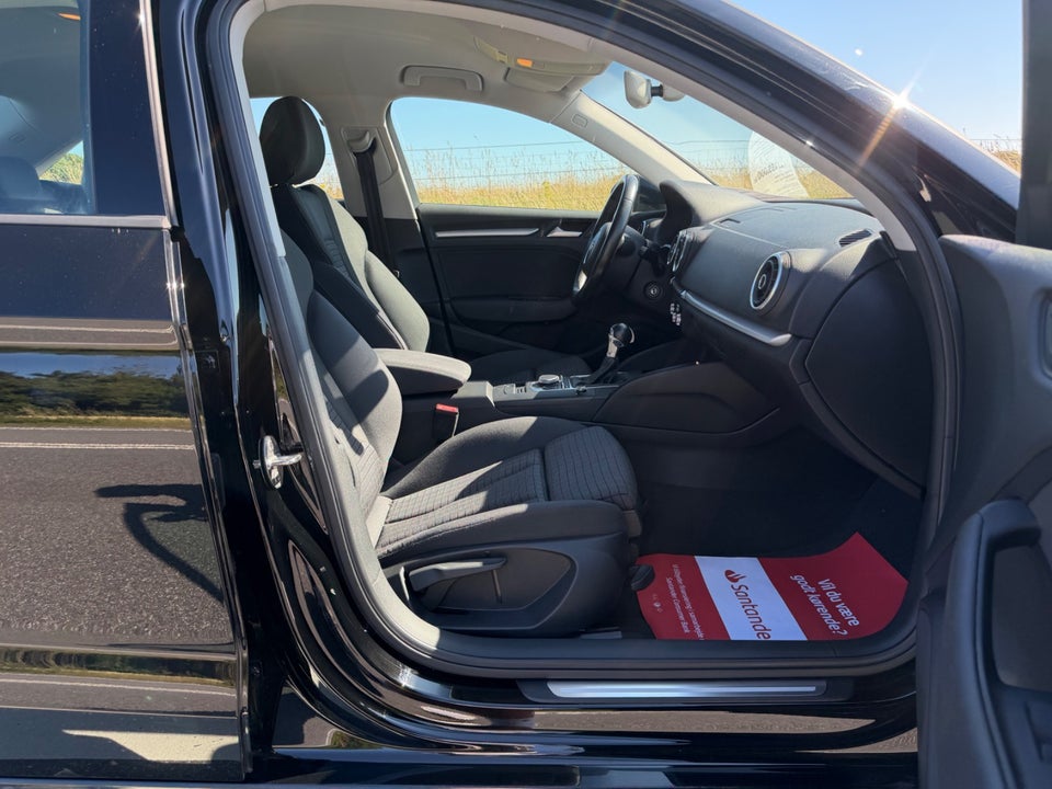 Audi A3 2,0 TDi 150 Sport S-tr. 4d