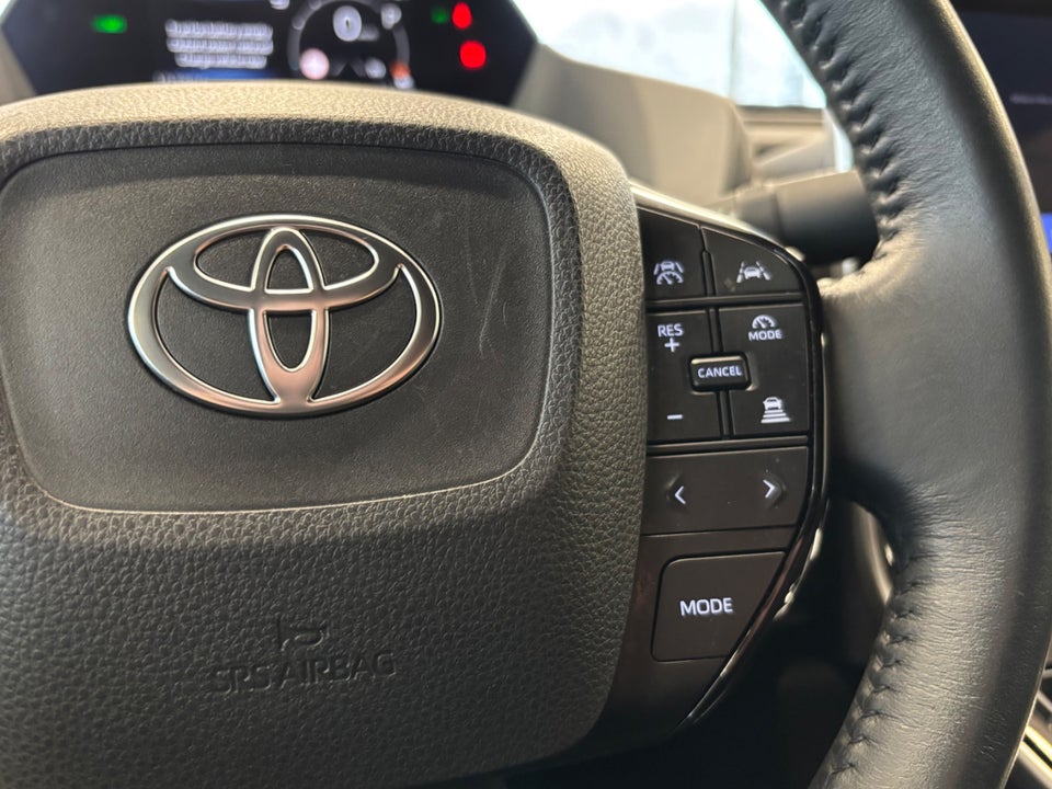 Toyota bZ4X Executive 5d