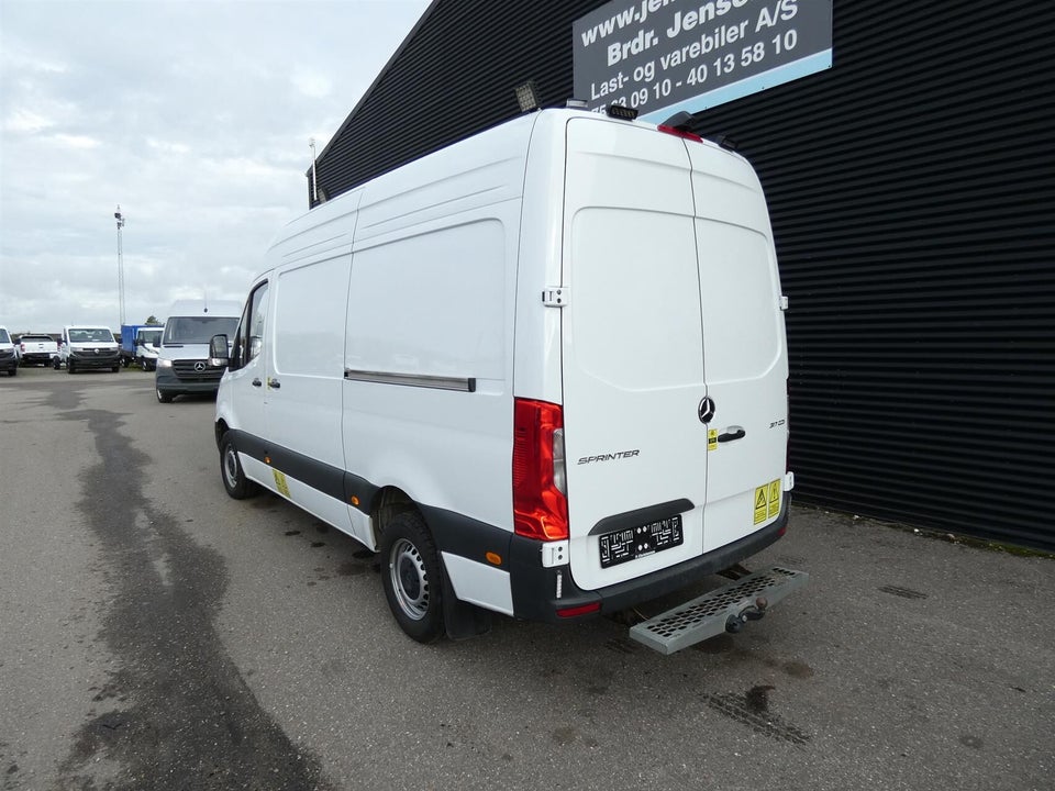 Mercedes Sprinter 317 2,0 CDi A2 Kassevogn aut. RWD
