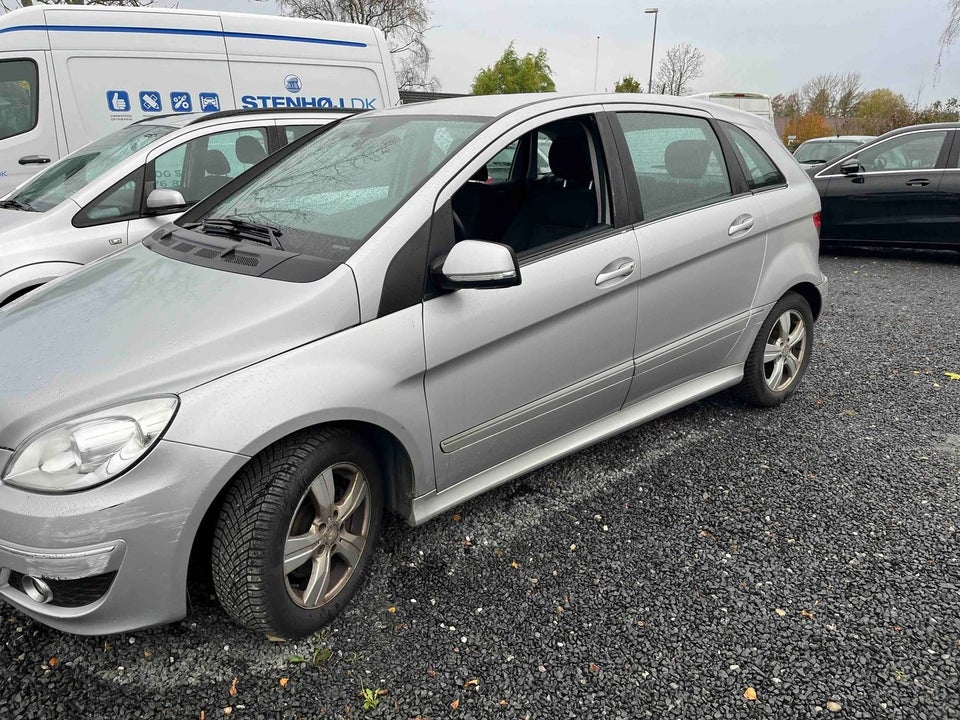 Mercedes B200 2,0 CDi 5d