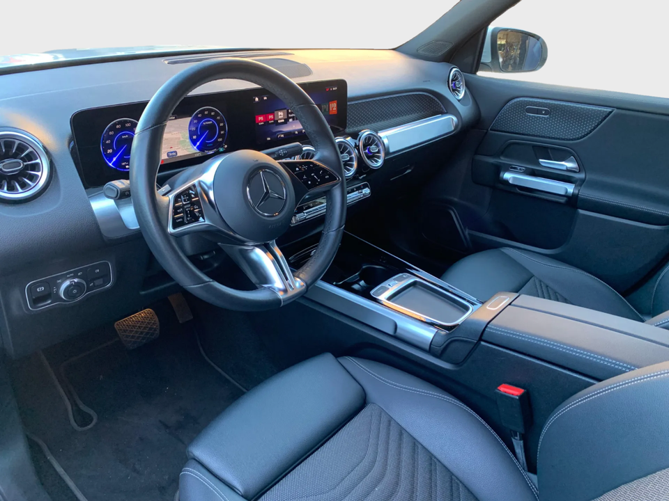 Mercedes EQB300 Progressive 4Matic 5d