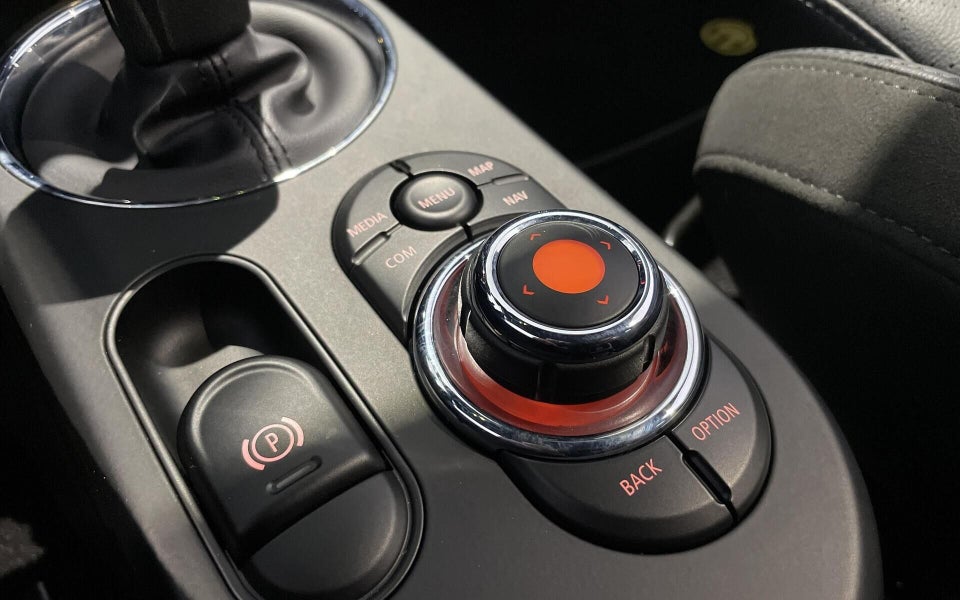 MINI Cooper SE Trim L 3d