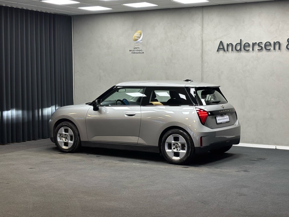 MINI Cooper SE Essential Trim XS 3d