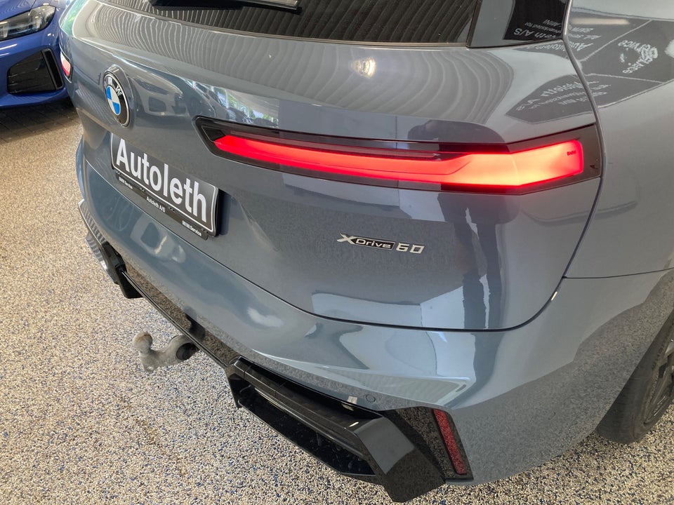 BMW iX xDrive60 M-Sport 5d
