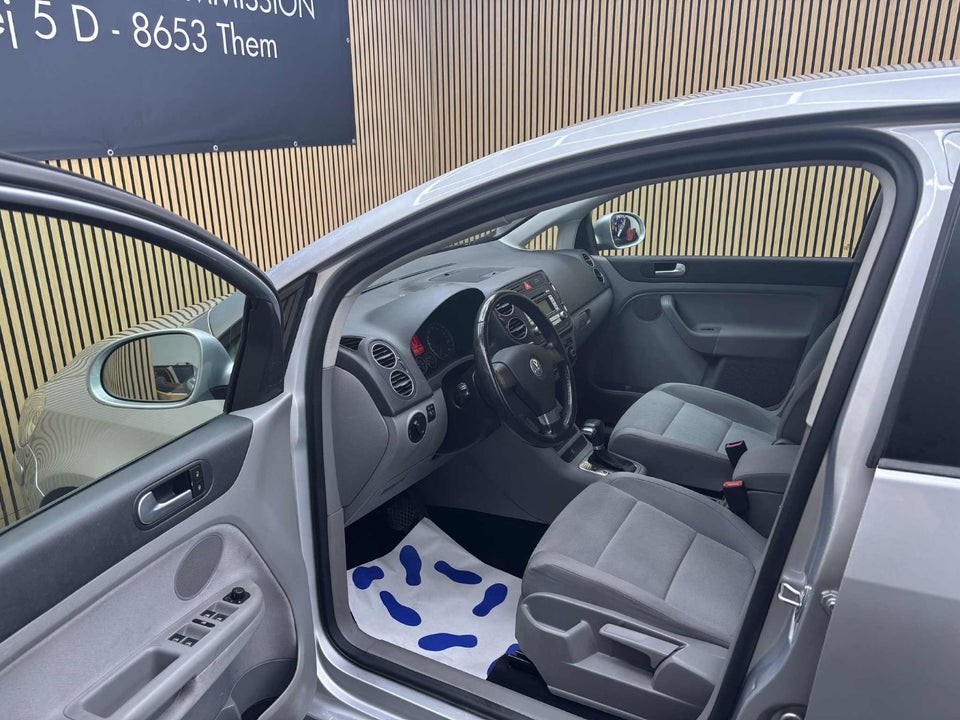 VW Golf Plus 2,0 FSi Comfortline Tiptr. 5d